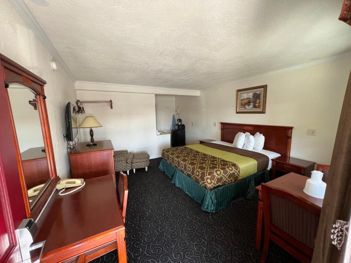 Americas Best Value Inn Hanford Exteriör bild